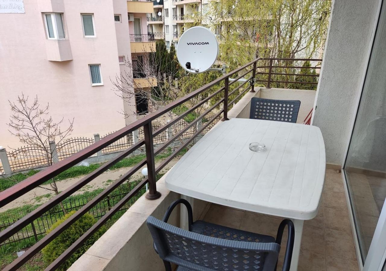 Charis Cozy Family Apart At Sun Village Complex Close To The Beach Sunny Beach Dış mekan fotoğraf