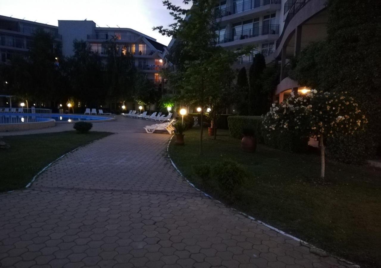 Charis Cozy Family Apart At Sun Village Complex Close To The Beach Sunny Beach Dış mekan fotoğraf