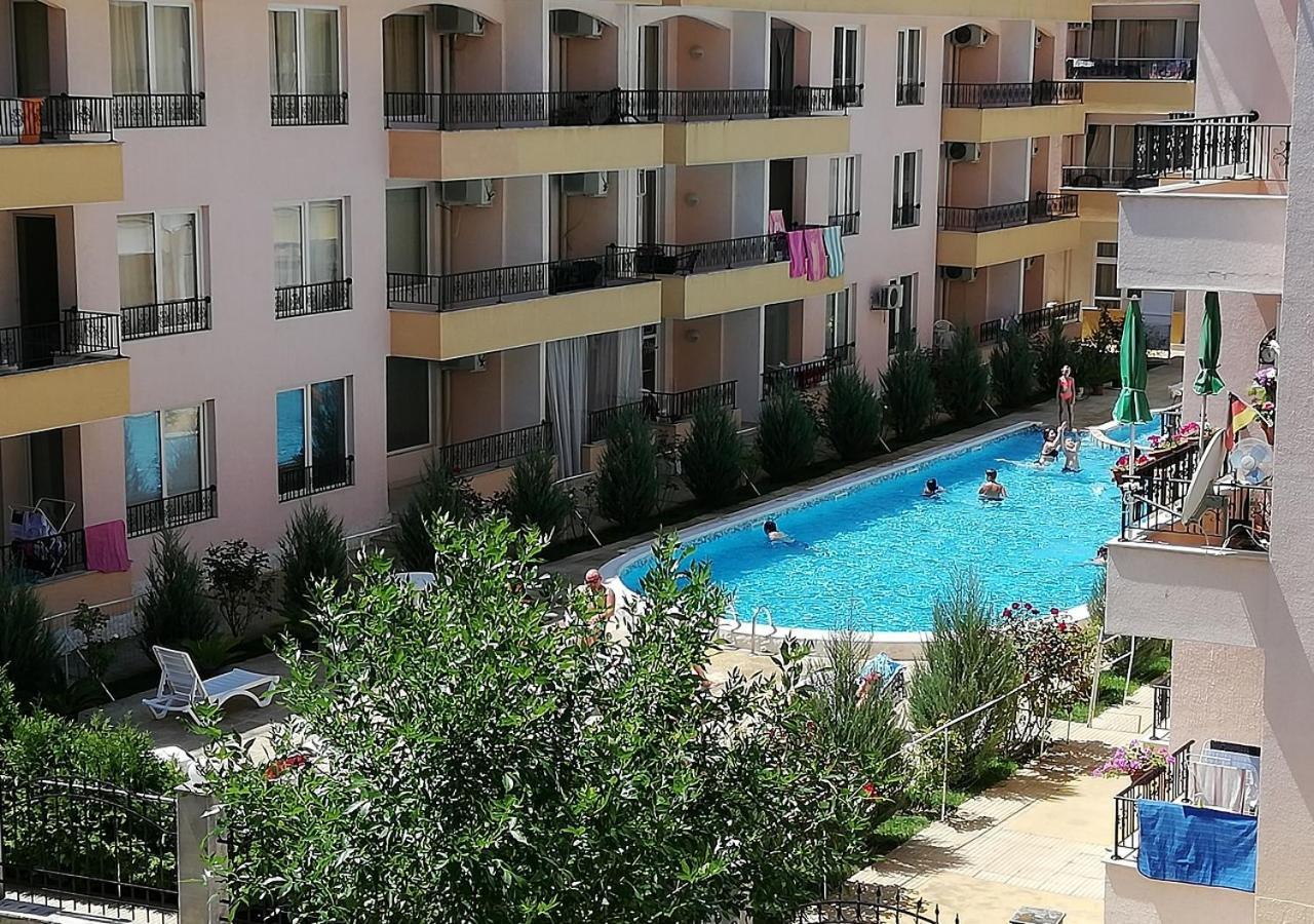 Charis Cozy Family Apart At Sun Village Complex Close To The Beach Sunny Beach Dış mekan fotoğraf
