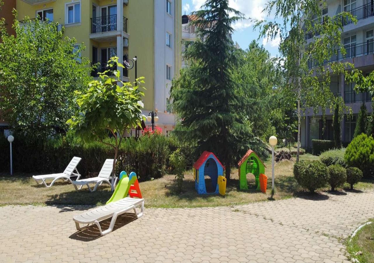 Charis Cozy Family Apart At Sun Village Complex Close To The Beach Sunny Beach Dış mekan fotoğraf